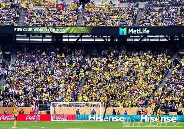 40岁传奇震撼世俱杯:锁死欧冠最佳射手,9次成功过人!对手钦佩 40岁传奇震撼世俱杯:锁死欧冠最佳射手,9次成功过人!对手钦佩