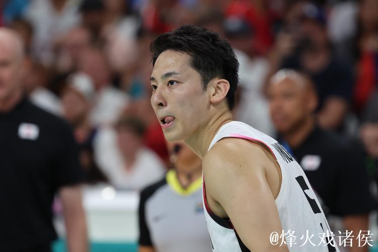 河村勇辉10分7助闪耀全场 不看人传球技惊四座